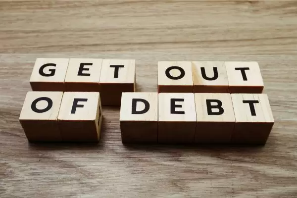 Credit Salvage Debt Free businesswomen - Credit Clearance